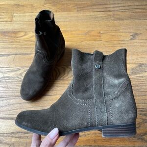 Frye Sarah Shorties Ankle Boot Suede Size 7.5